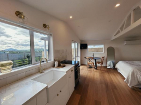 Willow View Cottage - Beautiful farm views close to Waitomo